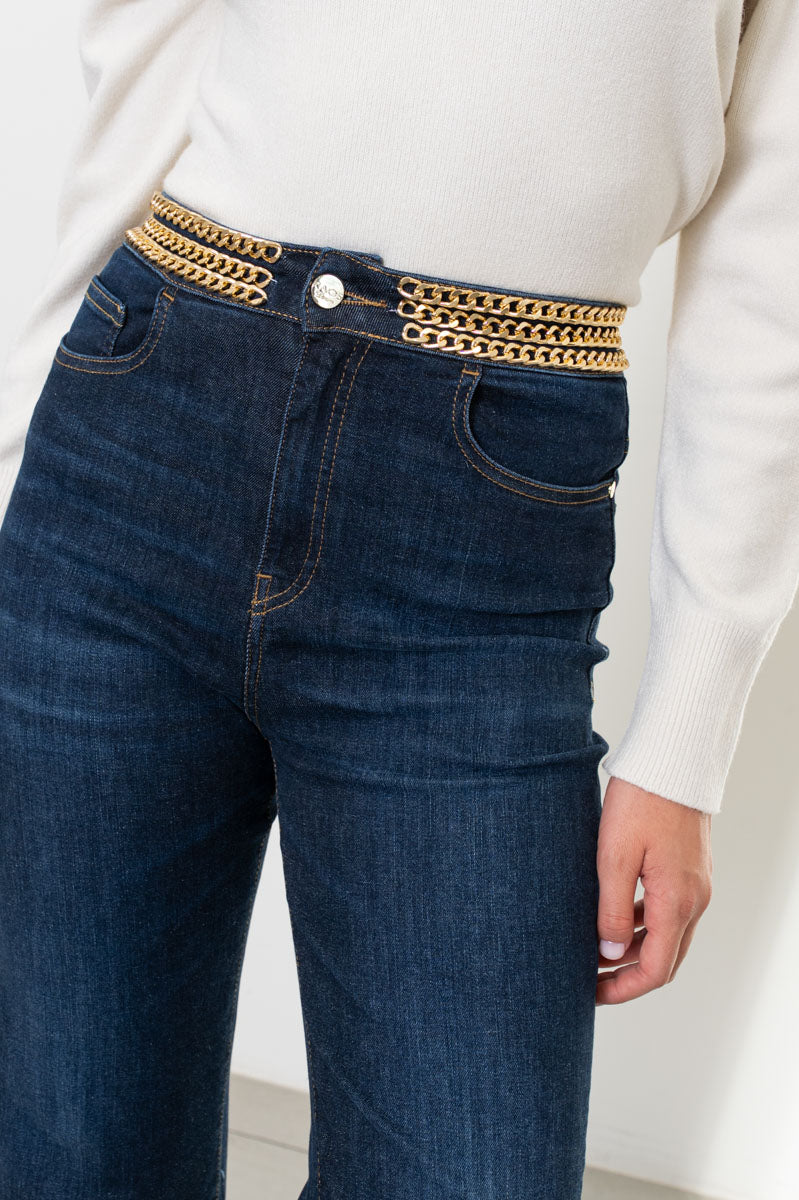 Jeans dritto con cintura catena